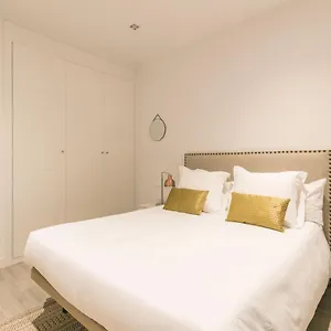 Mit House Avenida America En Capital Apartamento Madrid
